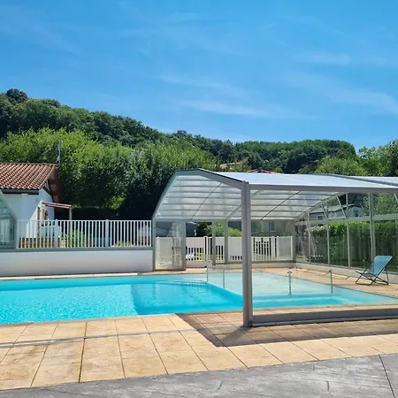 Etxetxoa, Climatisation, Spa, Terrain Prive, Piscine Et Parking 3* Hasparren